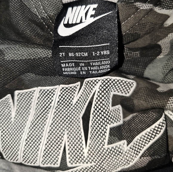Nike Toddler Boys Camo Fleece Hoodie Black Gray Pullover Sz 2T - Picture 2 of 4